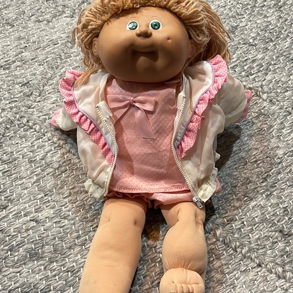 Vintage cabbage patch doll - Picture 1 of 2